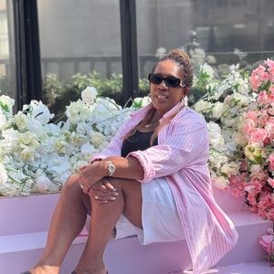 Meet your Posher, Renee